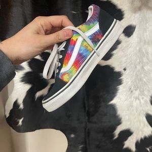 Vans tie dye size 4 kids :)